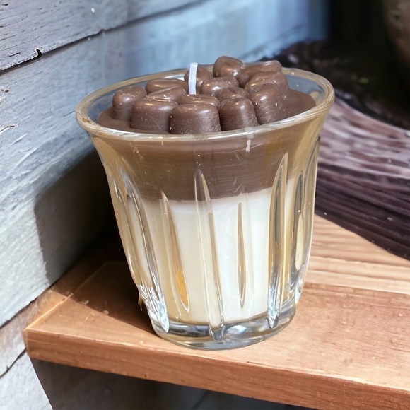 ⚠️SALE Candle // Handmade Cup With Coffee Beans Soy Wax Candle SEND OFFERS - Picture 5 of 5